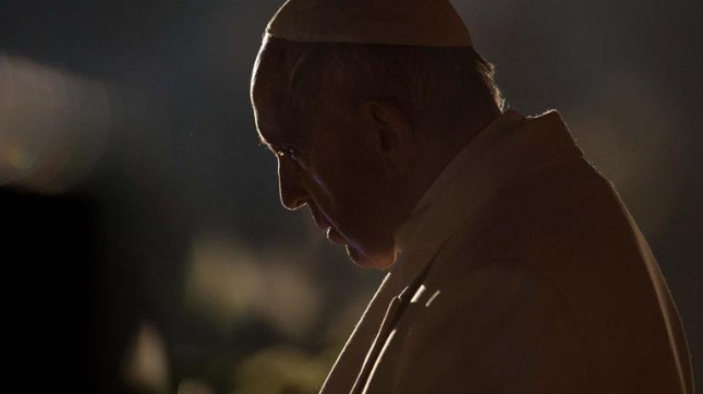 papež František foto dopis o zneužívání.png